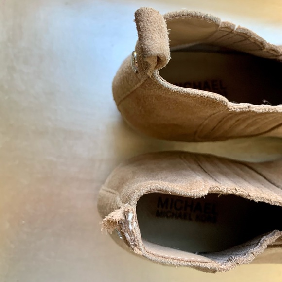 MICHAEL KORS tan suede ankle boots - Picture 9 of 14